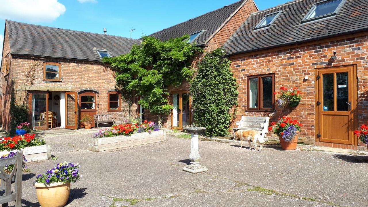 Highfields Farm B&B Stone  Kültér fotó